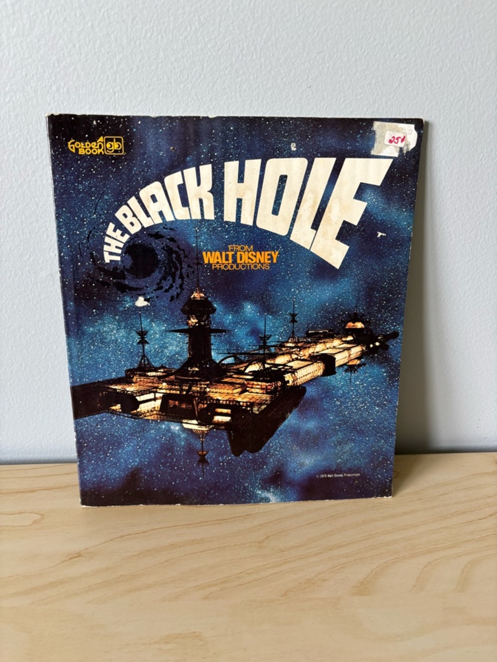 Walt Disney The Black Hole - 1979 Golden Book 📖